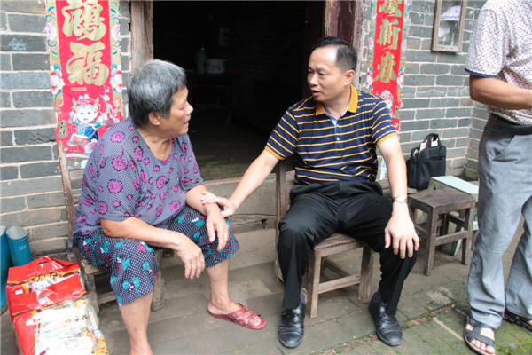 “一幫一聯”助力扶貧攻堅