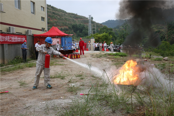 消防滅火.JPG